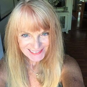 Meet your Posher, Pauline